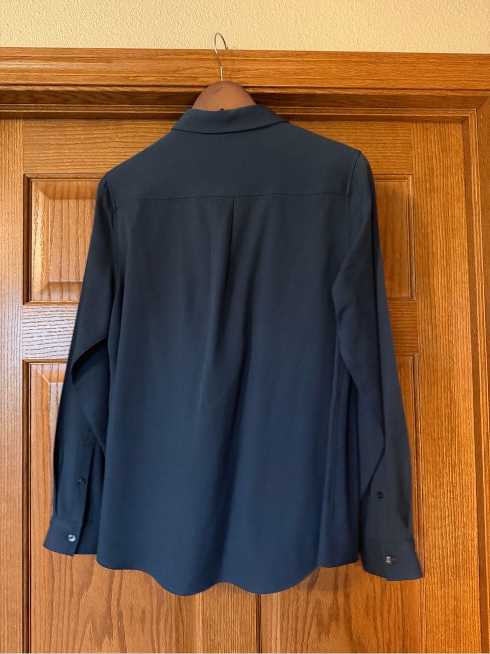 Wool& / Wool&Prince women’s Blue Collared Button-Up Shirt, large - Picture 4 of 5